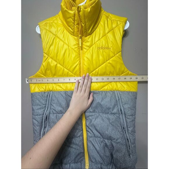 NWOT Adidas Neo Sports Padded Yellow & Gray Puffer Vest Women's Small - Picture 7 of 11